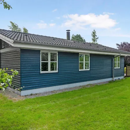 Feriehus Cozy In A Quiet Area Close To The Dannemare