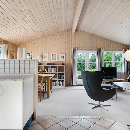 Cozy In A Quiet Area Close To The Feriehus