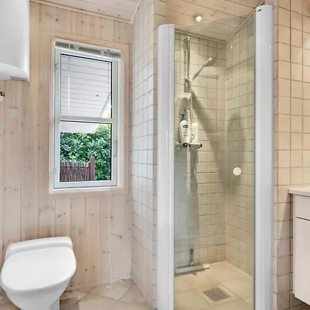 Cozy In A Quiet Area Close To The Feriehus Dannemare