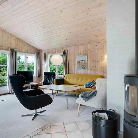 Feriehus Cozy In A Quiet Area Close To The Dannemare